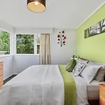 Lakeview Retreat