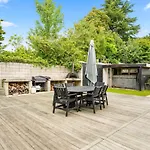 Springfield Rise Lodge - Rotorua Holiday Home