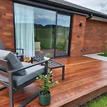 A Stunning Retreat In Rotorua!