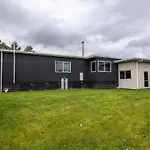 Lake View Inn