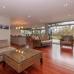 Lake View Inn