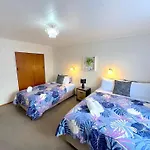 Rotorua Holiday Home - Prime Location - With Garden