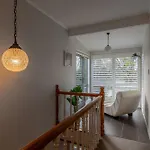 Inn Lewis - Beside The Redwoods With Spa Pool