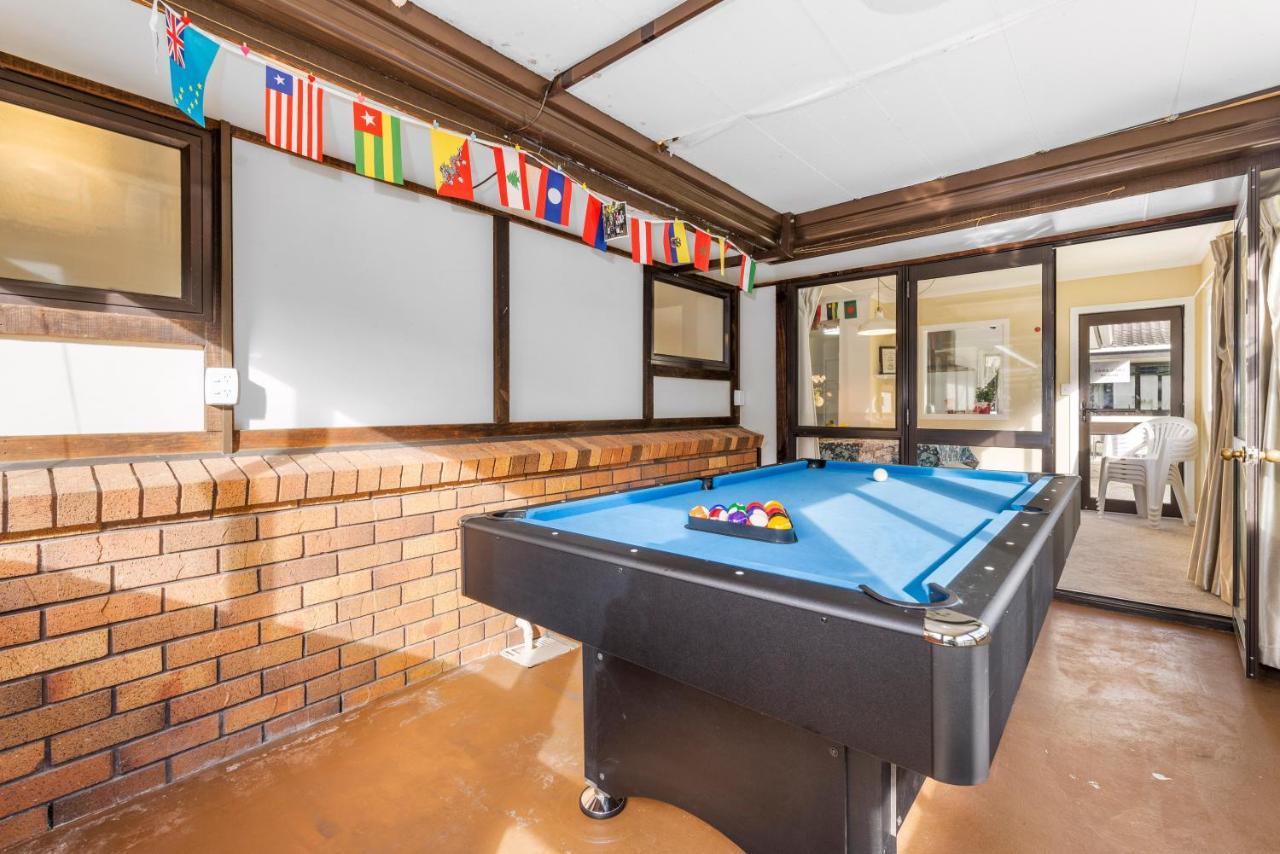 Westminster Mountain View Manor-up To 25 Guests Villa Rotorua