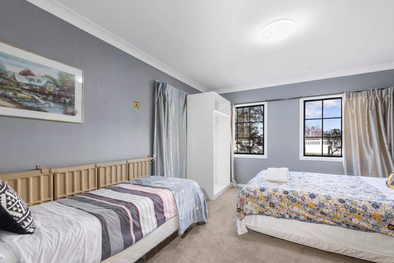Westminster Mountain View Manor-up To 25 Guests Villa Rotorua