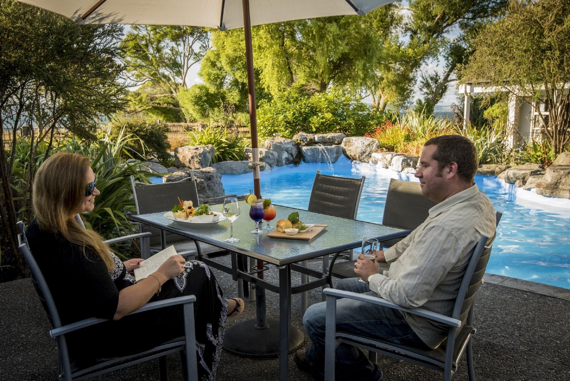 Resort Wai Ora Lakeside 4*