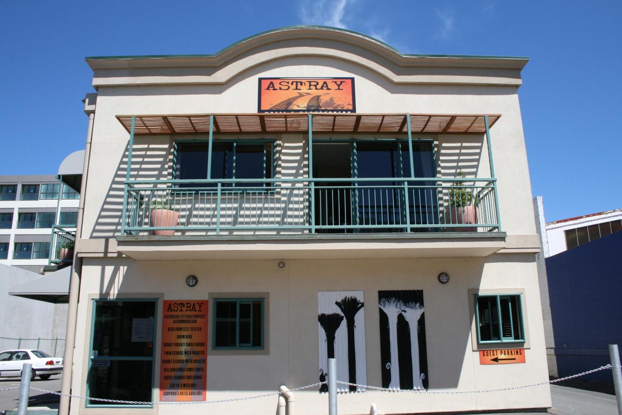 Motel Astray