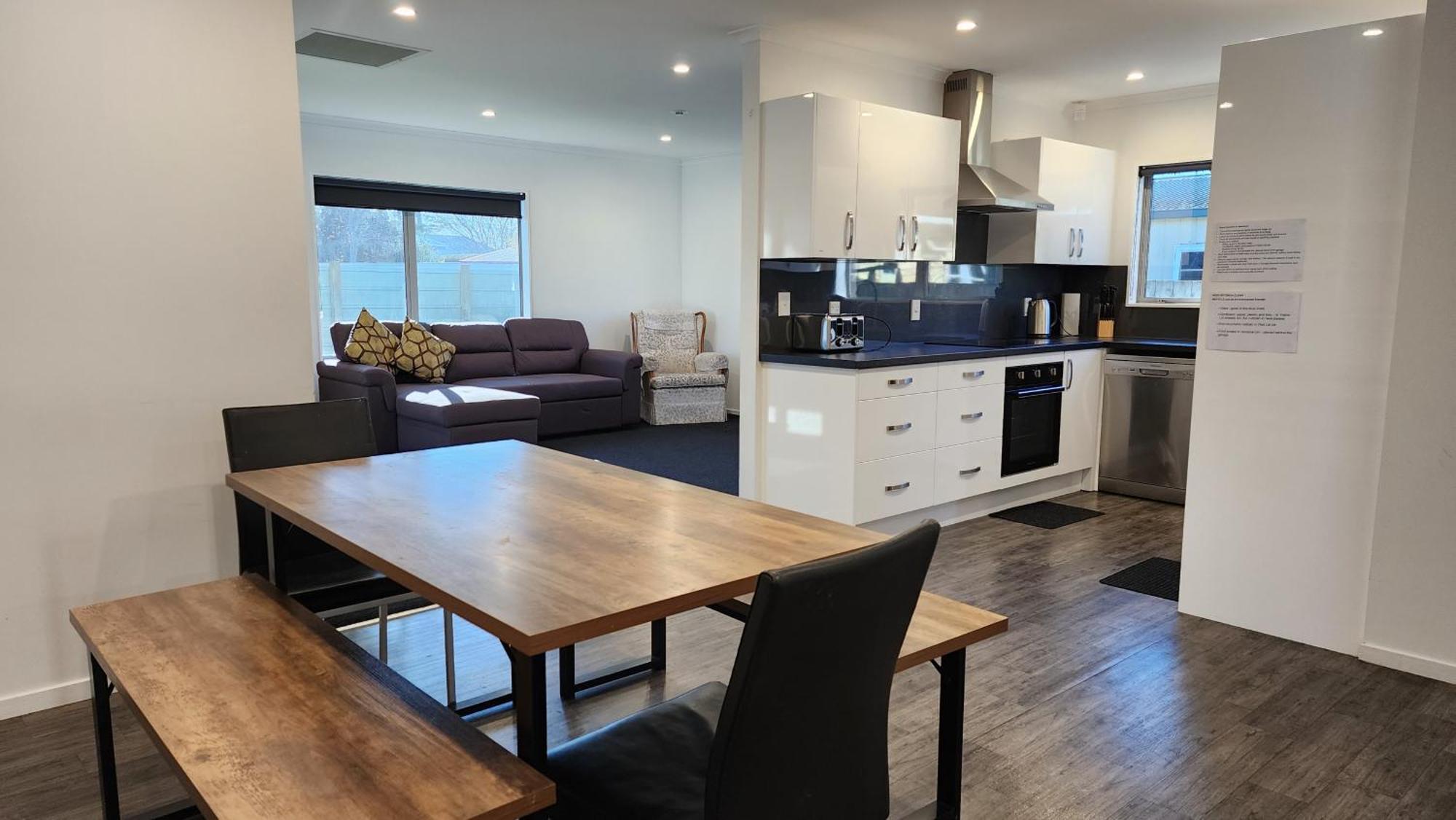 Oaktree Entire Home, Sleeps 8 To12 *