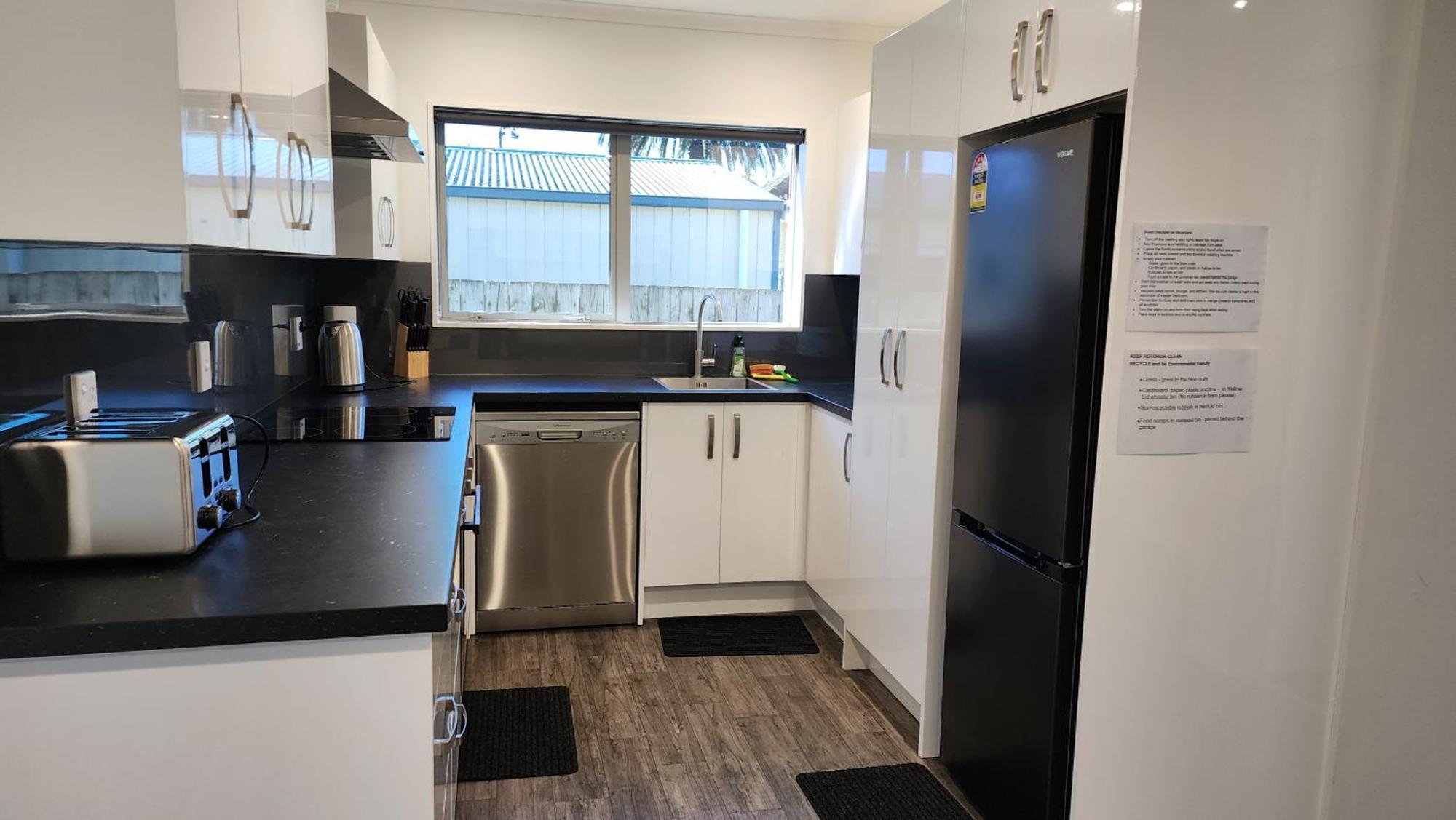 Oaktree Entire Home, Sleeps 8 To12