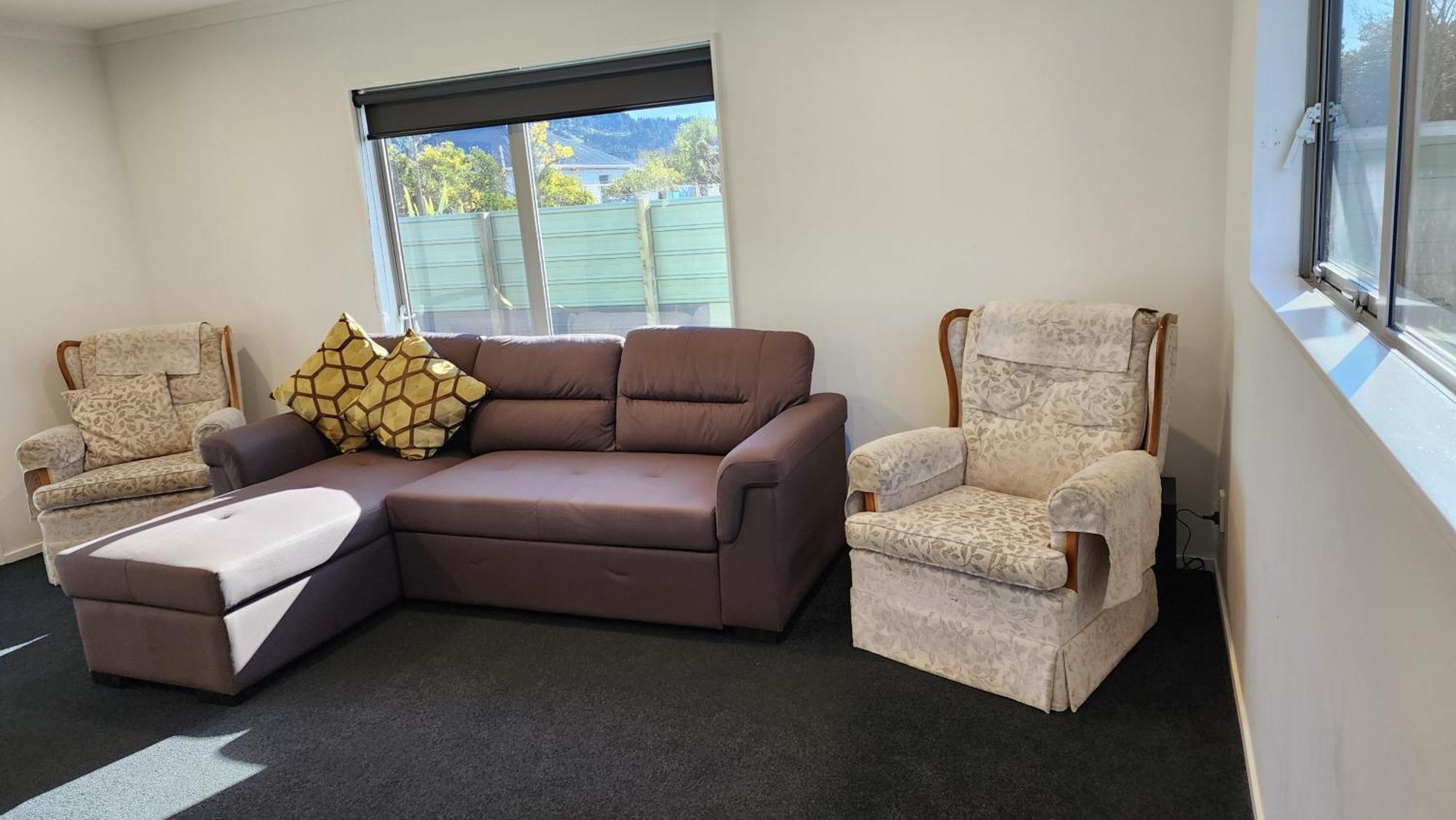 Oaktree Entire Home, Sleeps 8 To12 Holiday home *