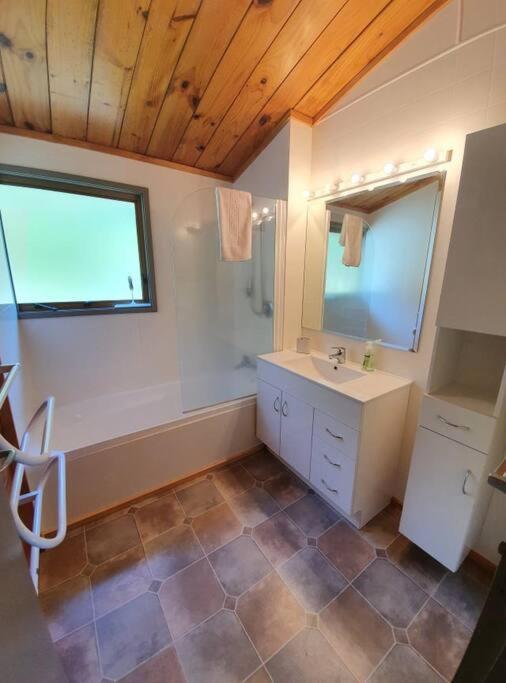 Redwood Hub Holiday home