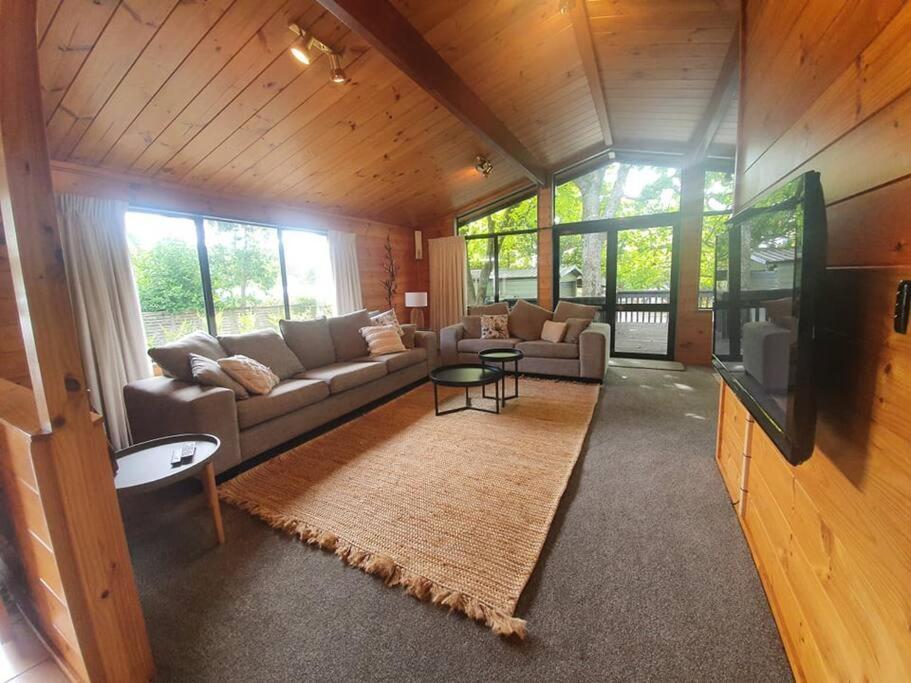 Redwood Hub Holiday home *