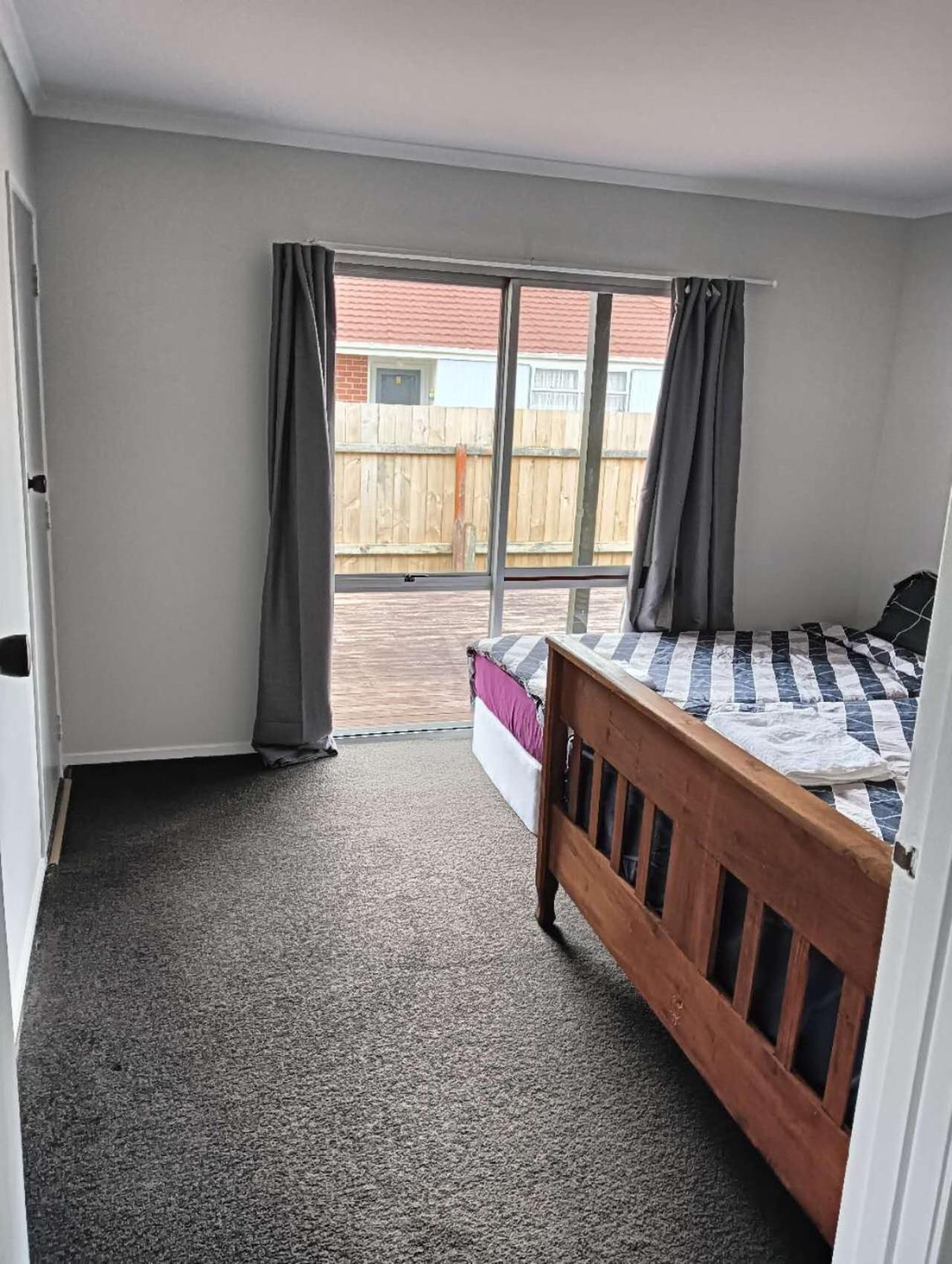 3 Bedroom House, 95 Aquirus Drive,