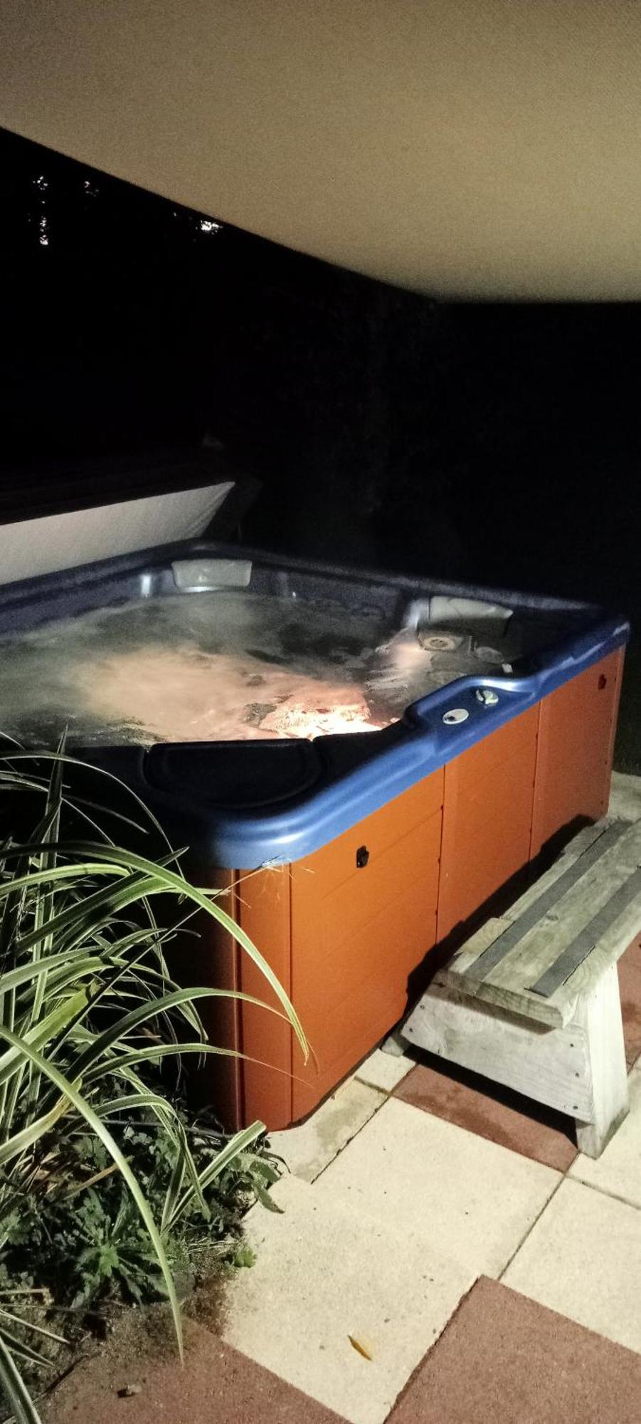 Hot Log Fire Up To 16 Guests Holiday home *