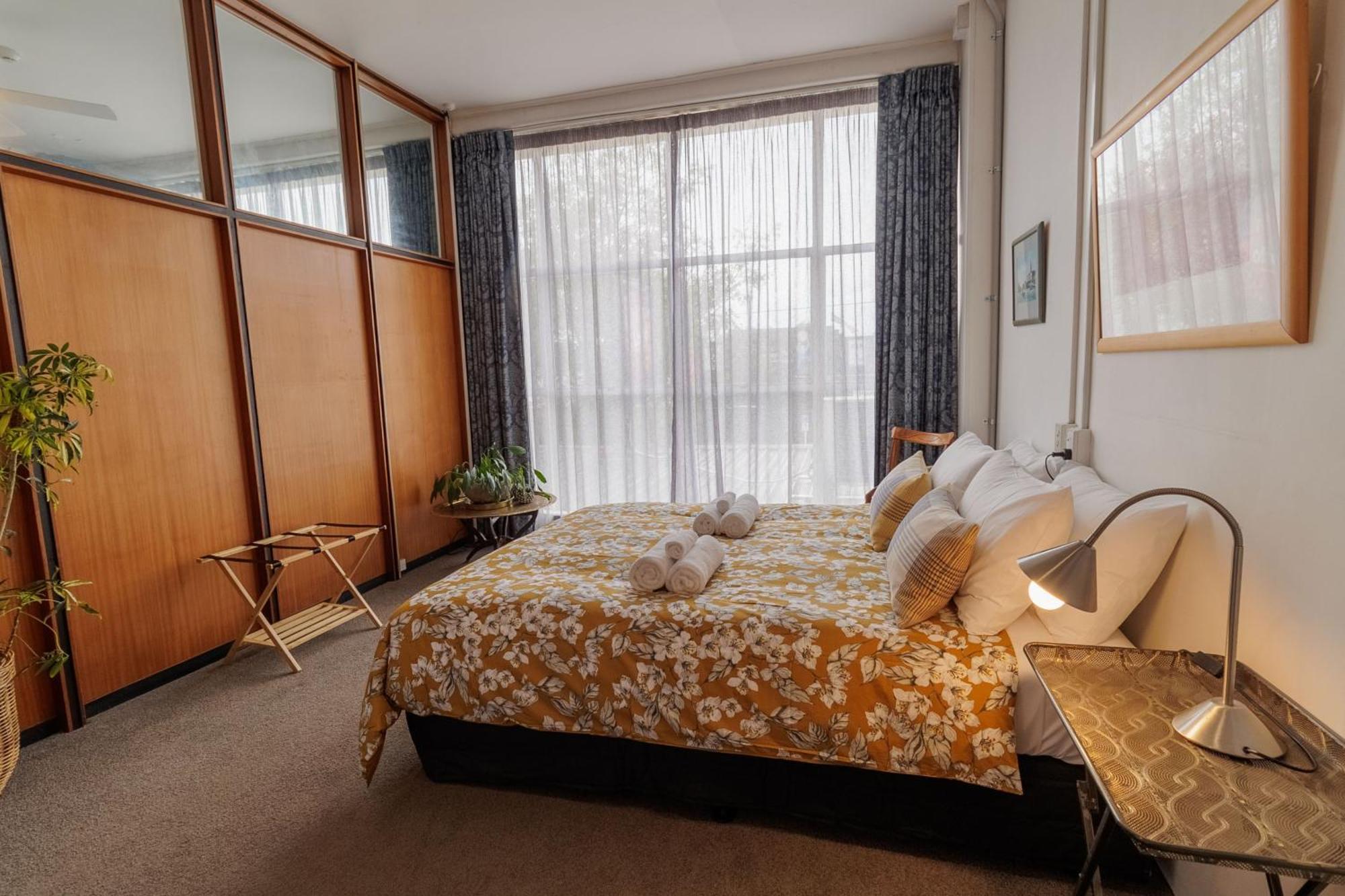 Tutanekai - Chic 3 Bedroom 2 Bathroom Apartment Rotorua