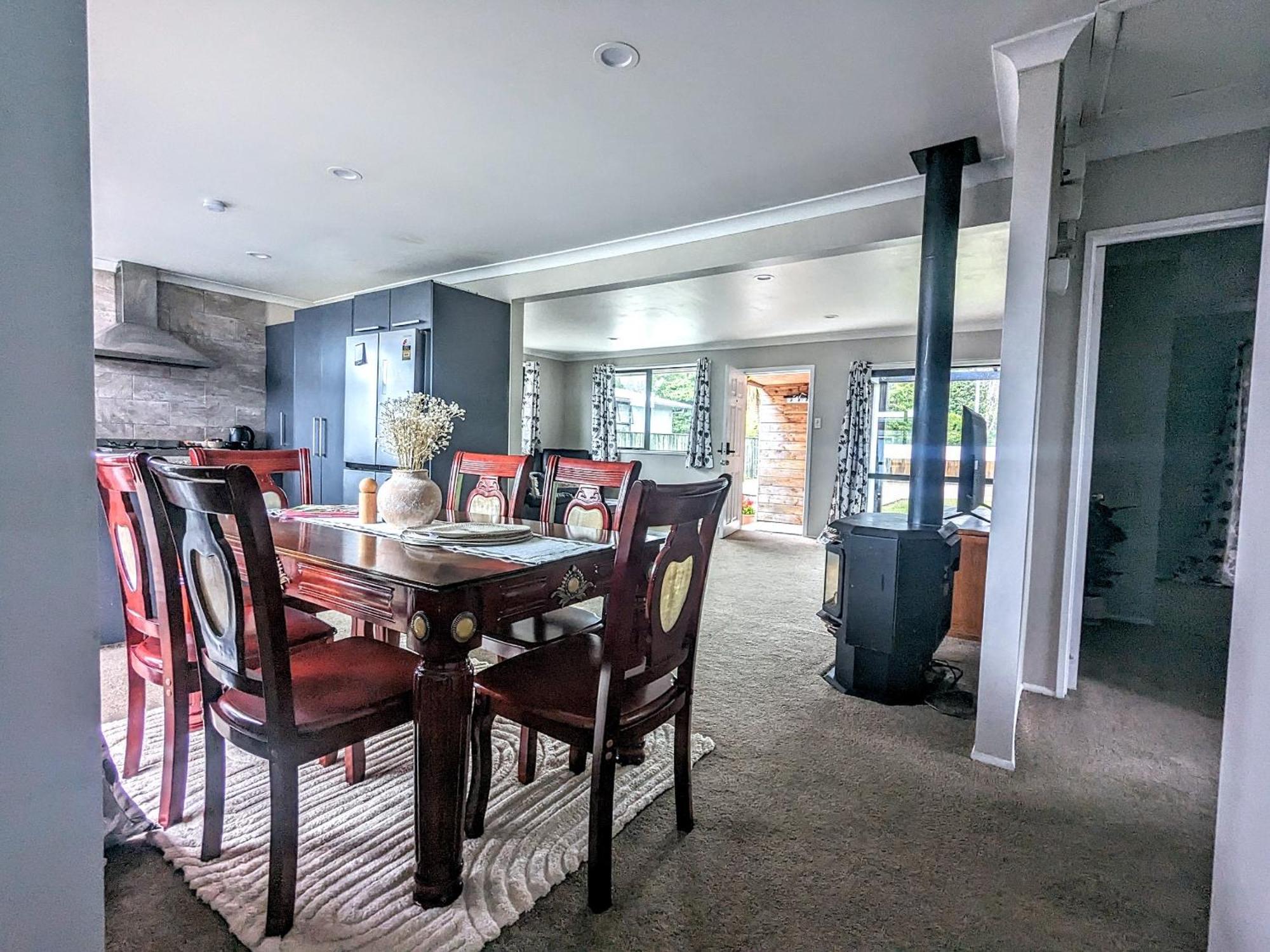 Cosy 4br, Minutes To Center And Redwood Holiday home *