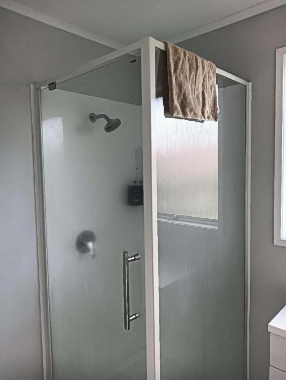 Served 3-bedroom House A Including 5 Double Beds, 1 Single Bed, And 2 King Sofa Beds Holiday home Rotorua