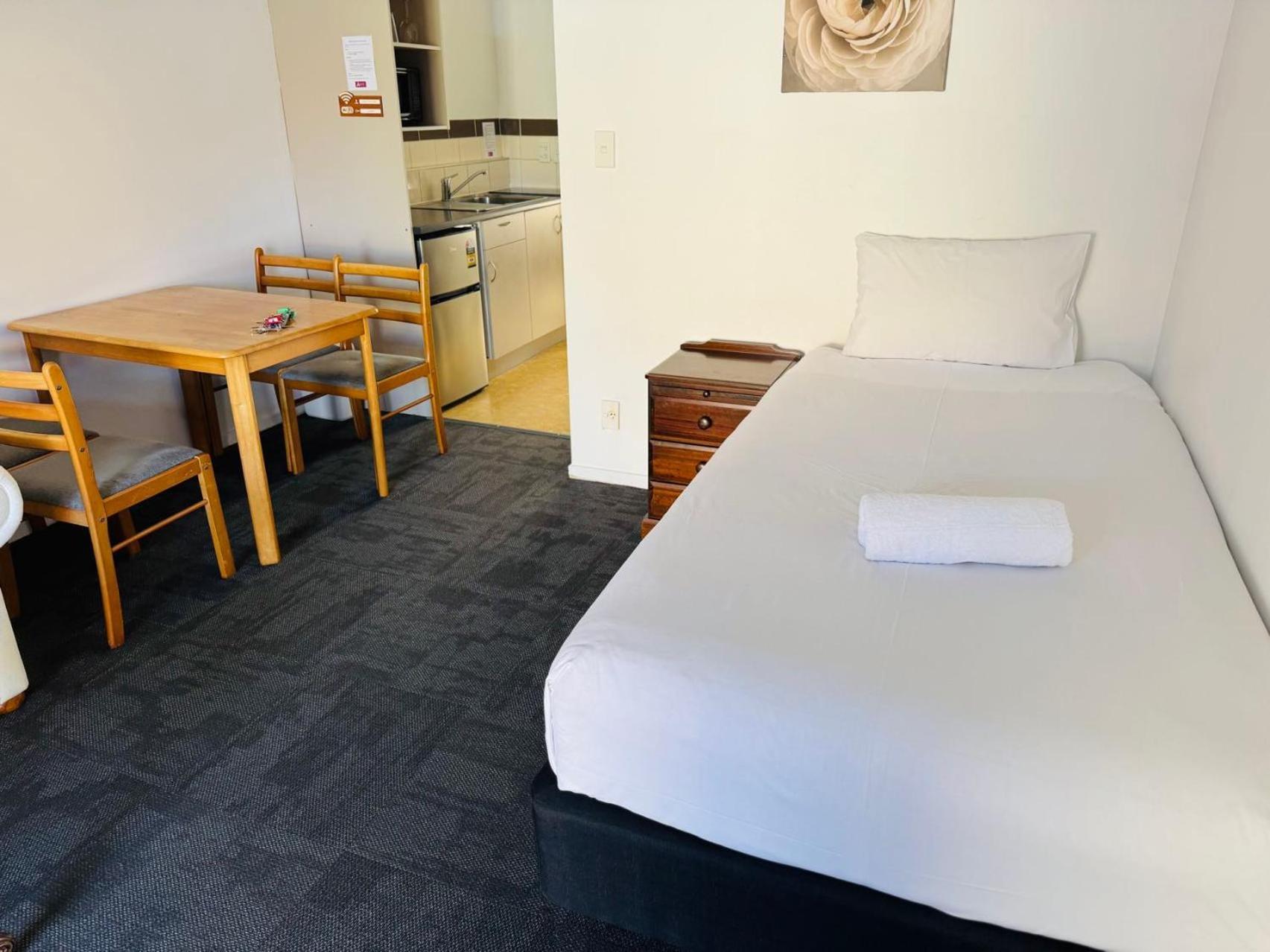 Apex On Fenton Motel 4*