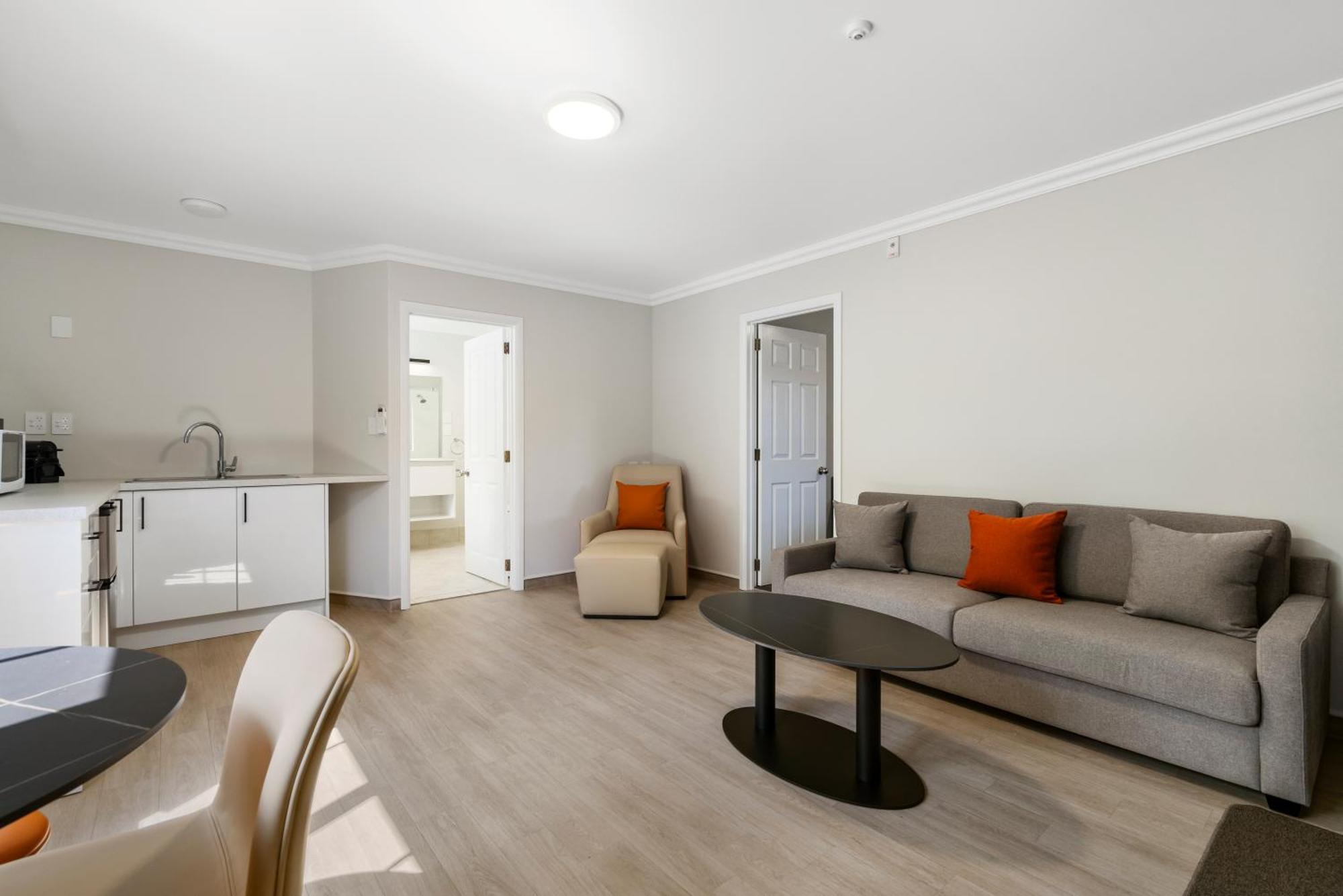 284 - Refurbished Modern Rotorua