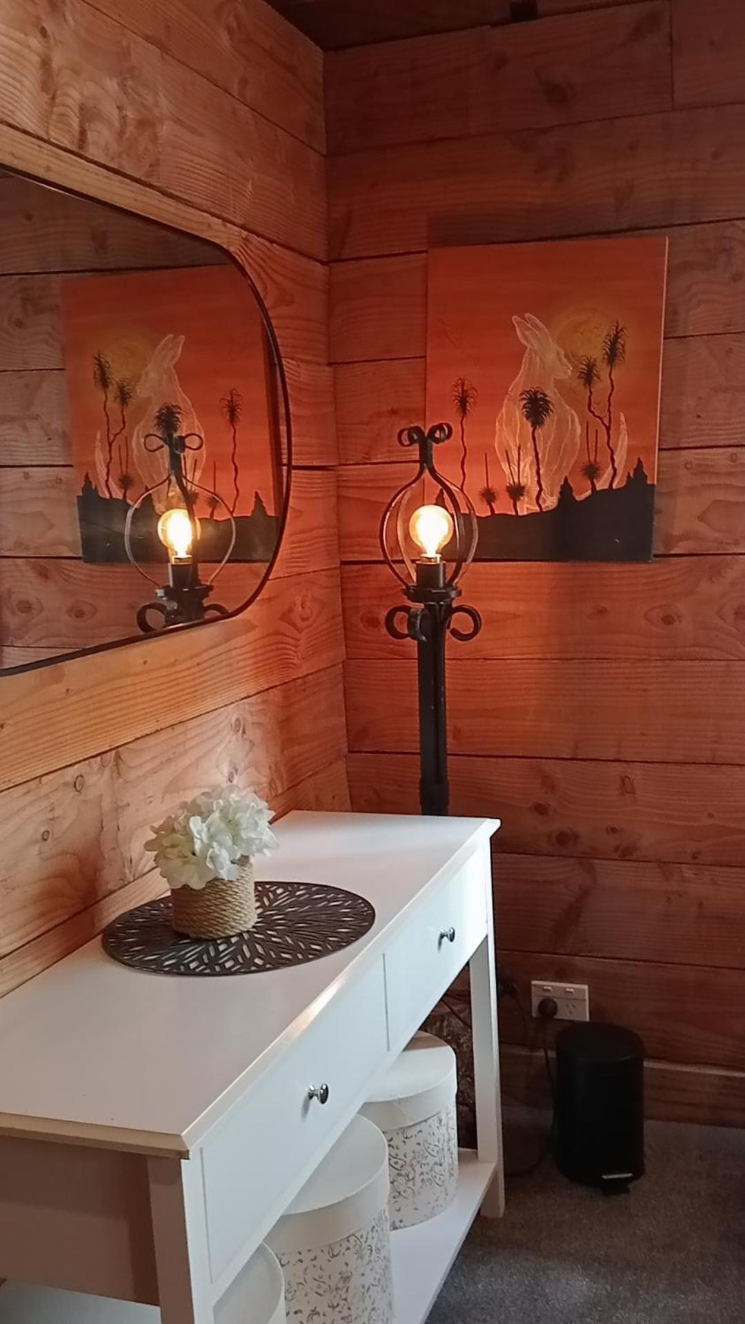Hot Log Fire Up To 16 Guests