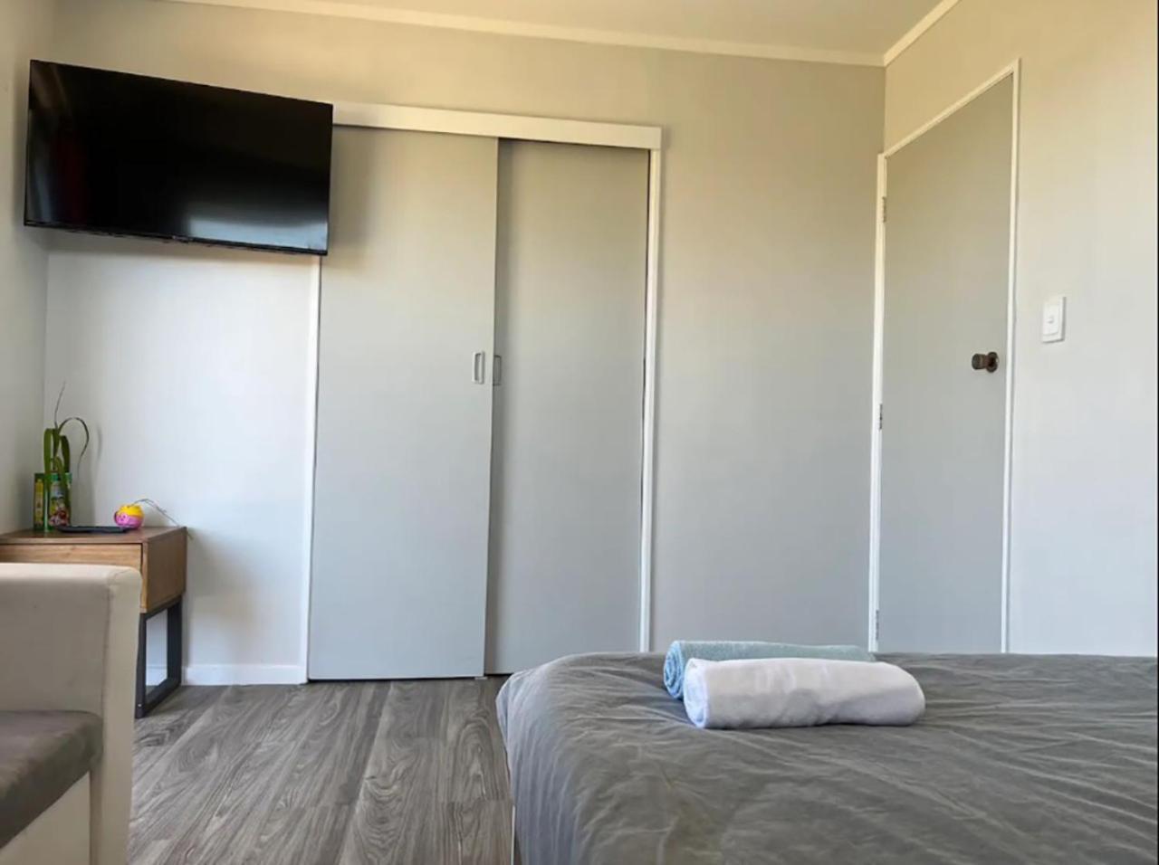 2 Double Beds, 1 Single Bed, 1 Double Sofa Bed In A Small 1 Bedroom And 1 Lounge No Kitchen Only Fridge, Microwave Apartment