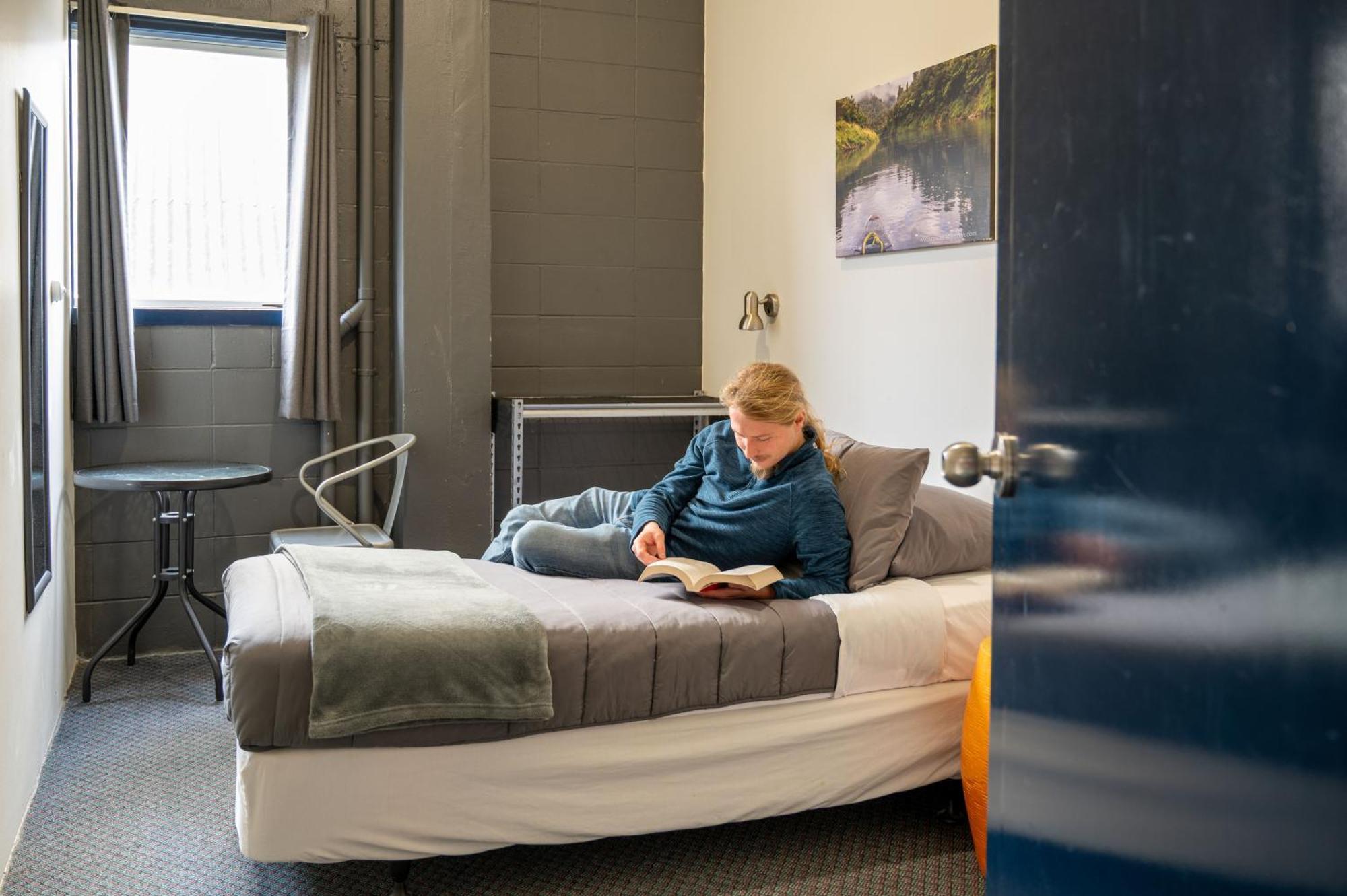 Rock Solid Backpackers Rotorua