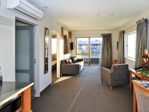 Wai Ora Lakeside 4*