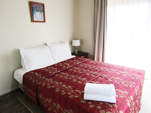 Pohutu 3* Rotorua