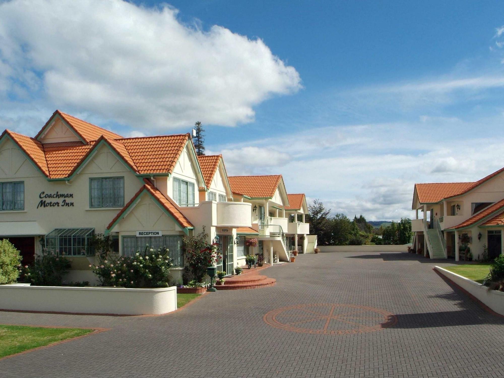 Coachman Motel 4*