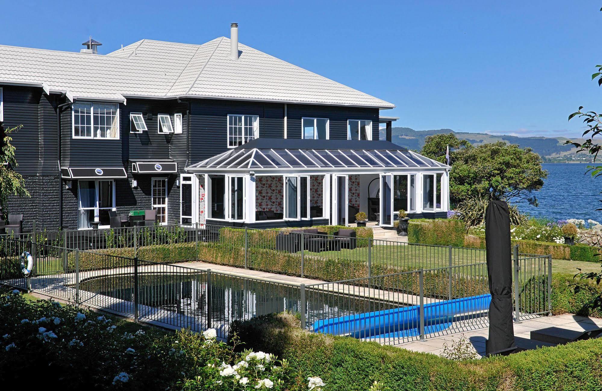 Black Swan Lakeside Boutique Hotel Rotorua