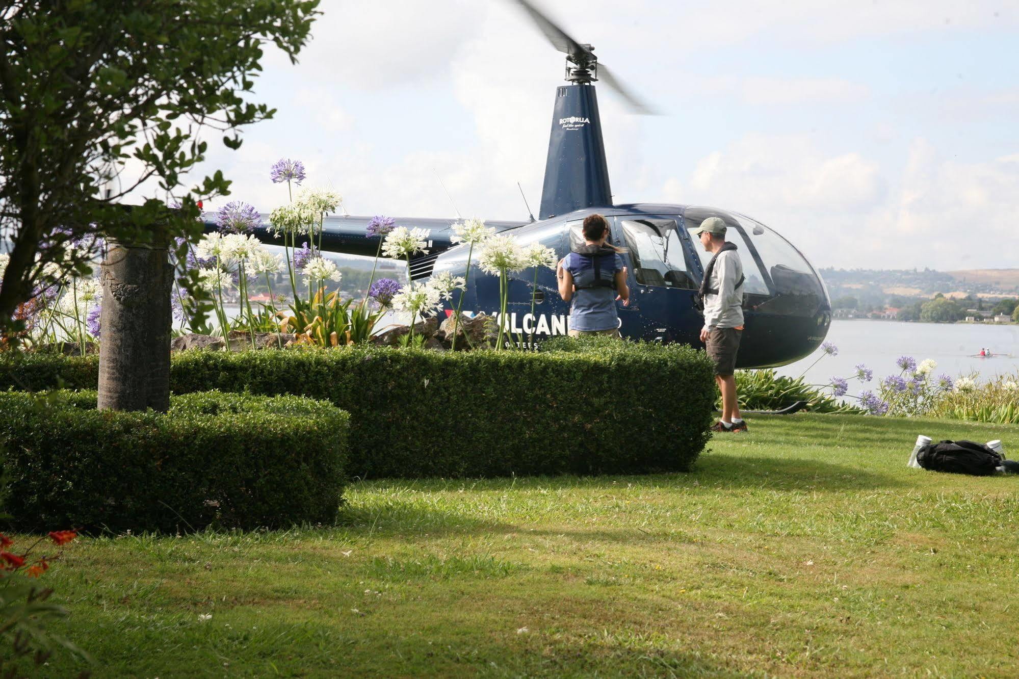 Hotel Black Swan Lakeside Boutique 5*