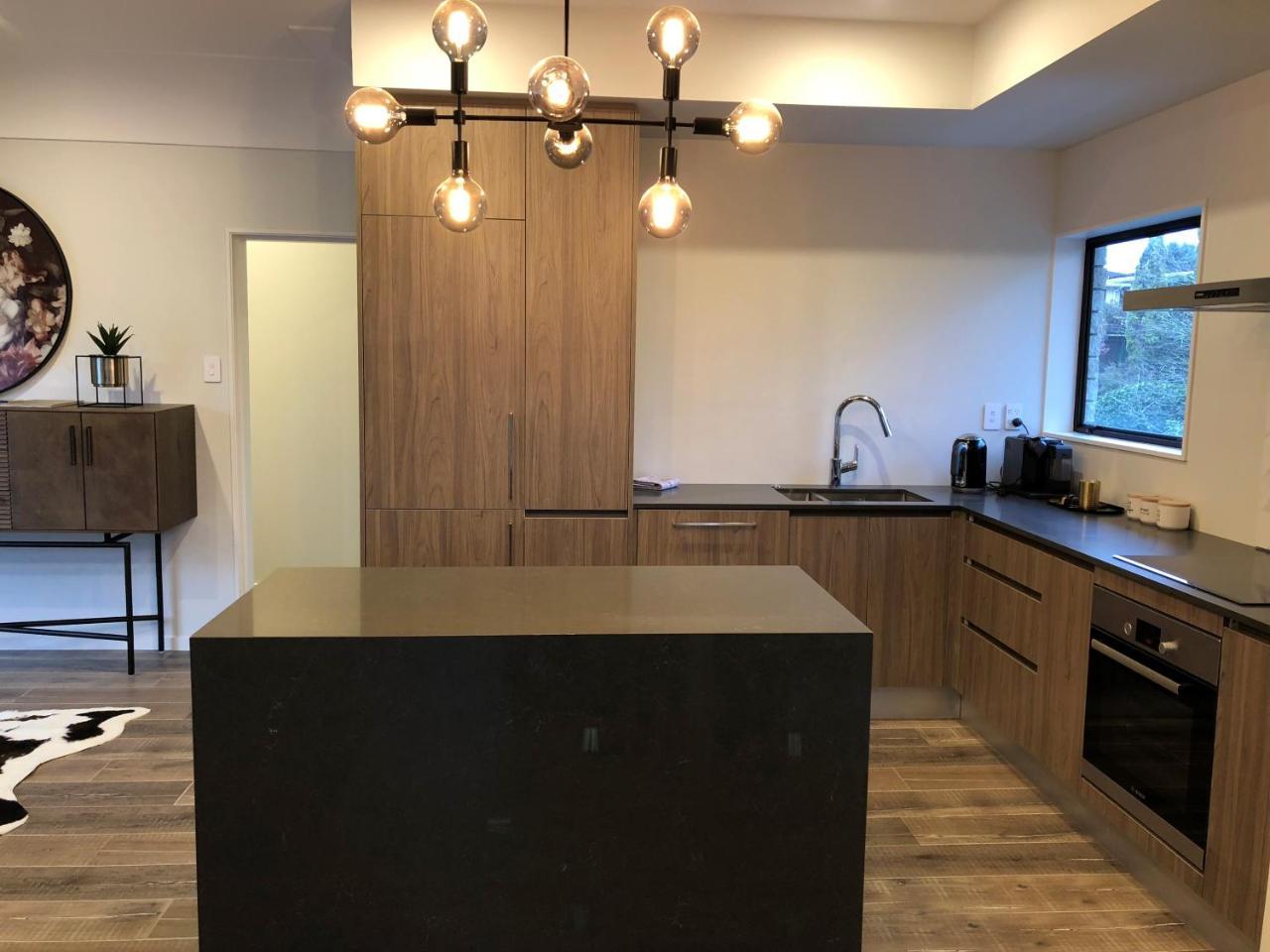 Holiday home Luxury K-lodge With Golf Course View-rotorua