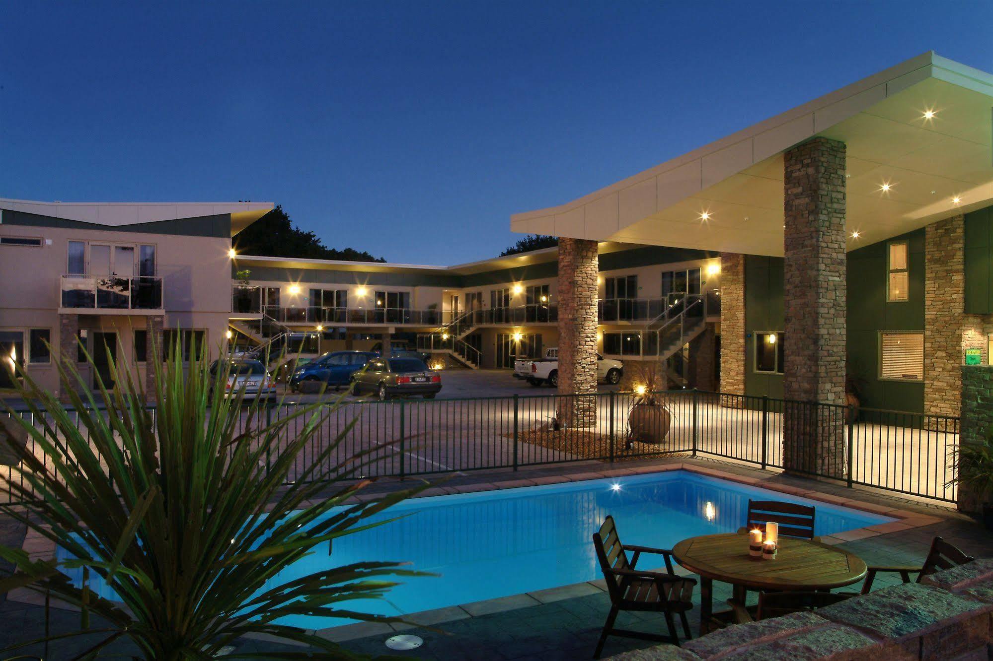 284 - Refurbished Modern 4* Rotorua