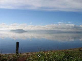 Waiteti Lakefront Hotel