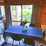 Lake View Family Lodge Up Tp 14 People