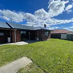 Perfect For Large Group-Near Redwood Forest
