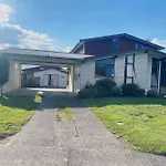 Budget Short