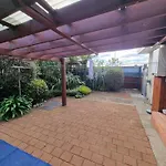Room In Prime Location House With Spa And Sauna