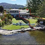 Fabulous Lake Front House-Private Lake Access