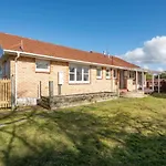 5 Huia Street Holiday House