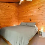 Cooper\'S Lakeside Cabin