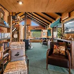 Lakeside Escape - Tikitere Holiday Home