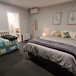 Hillcrest Hideaway