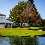Vr Rotorua Lake Resort