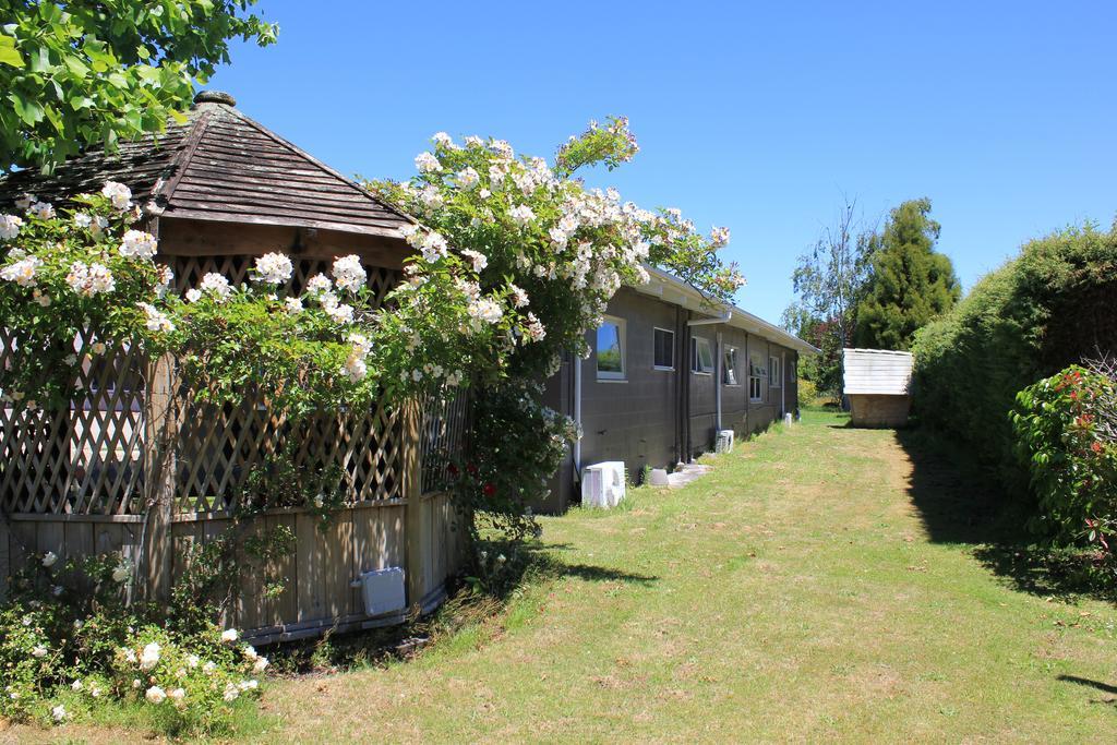 Motel Jack & Di's Lakefront 3*