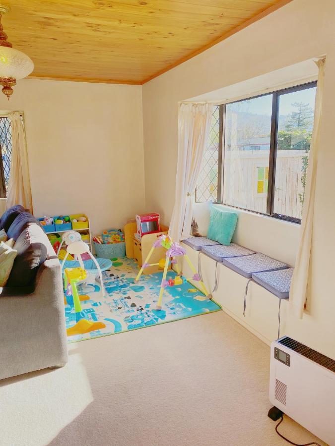 Sweet Holiday House *