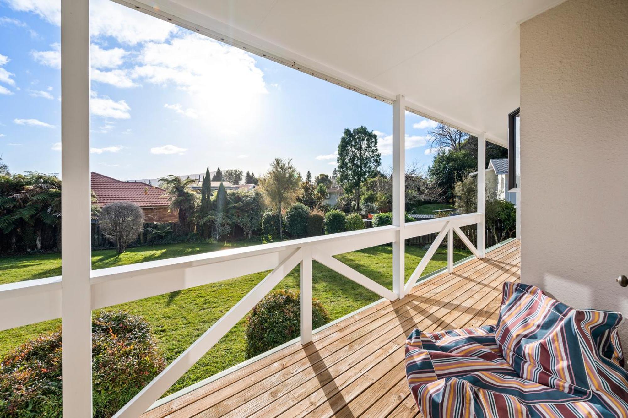 Family Perfect, Winter Getaway, Secure Yard, Parking, Mountain Bikes, Arcade Holiday home Rotorua