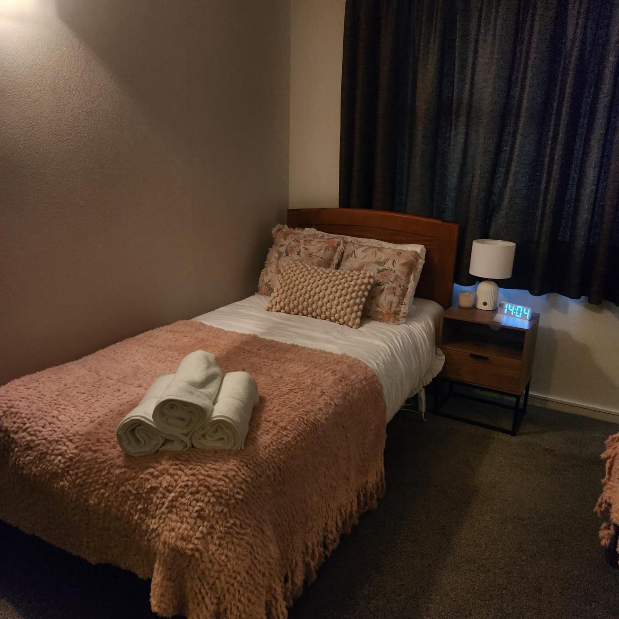 In Prime Location House With And Sauna Guest house