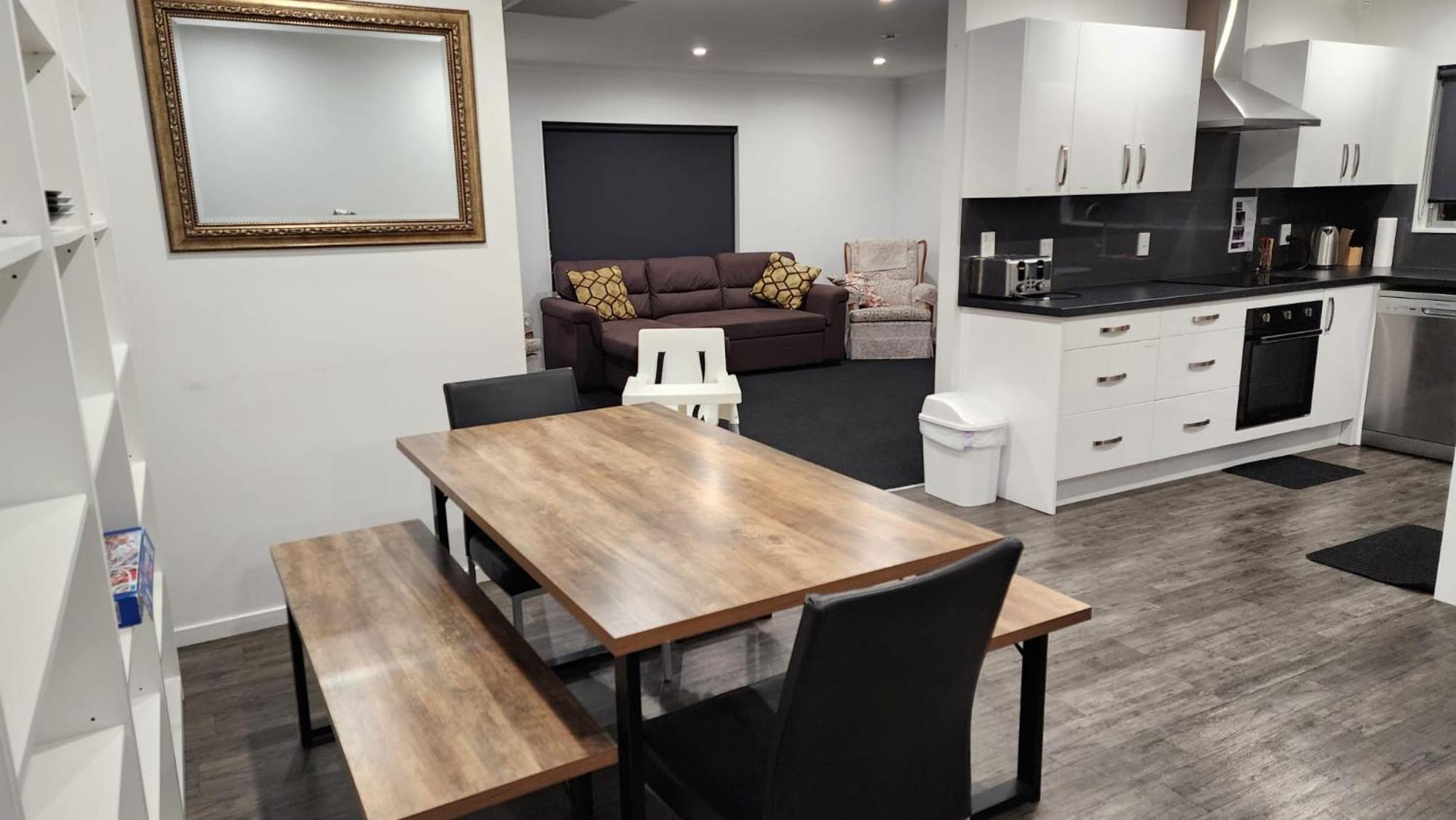 Holiday home Oaktree Entire Home, Sleeps 8 To12 *