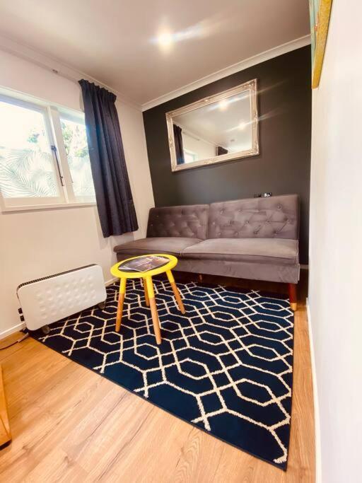 Apartment Adorable Self Contained One Bedroom